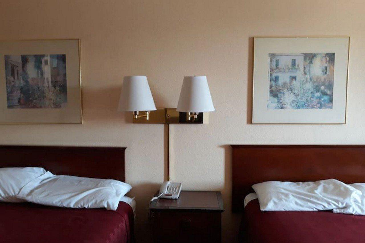 Americas Best Value Inn ستوكبريدج المظهر الخارجي الصورة