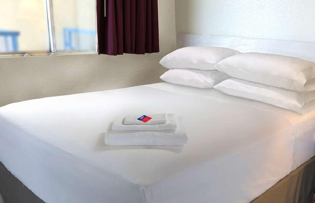 Americas Best Value Inn ستوكبريدج الغرفة الصورة