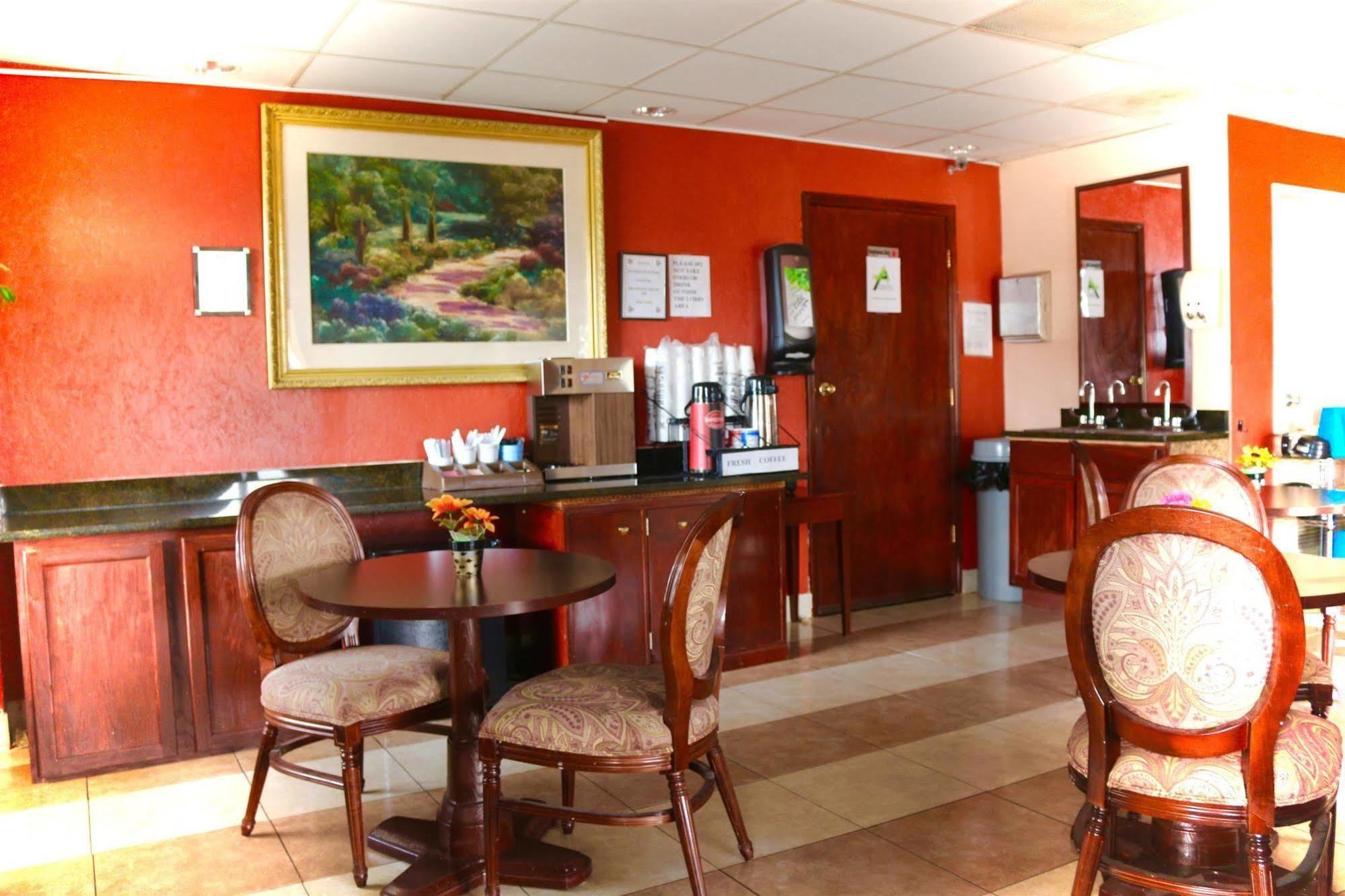 Americas Best Value Inn ستوكبريدج المظهر الخارجي الصورة