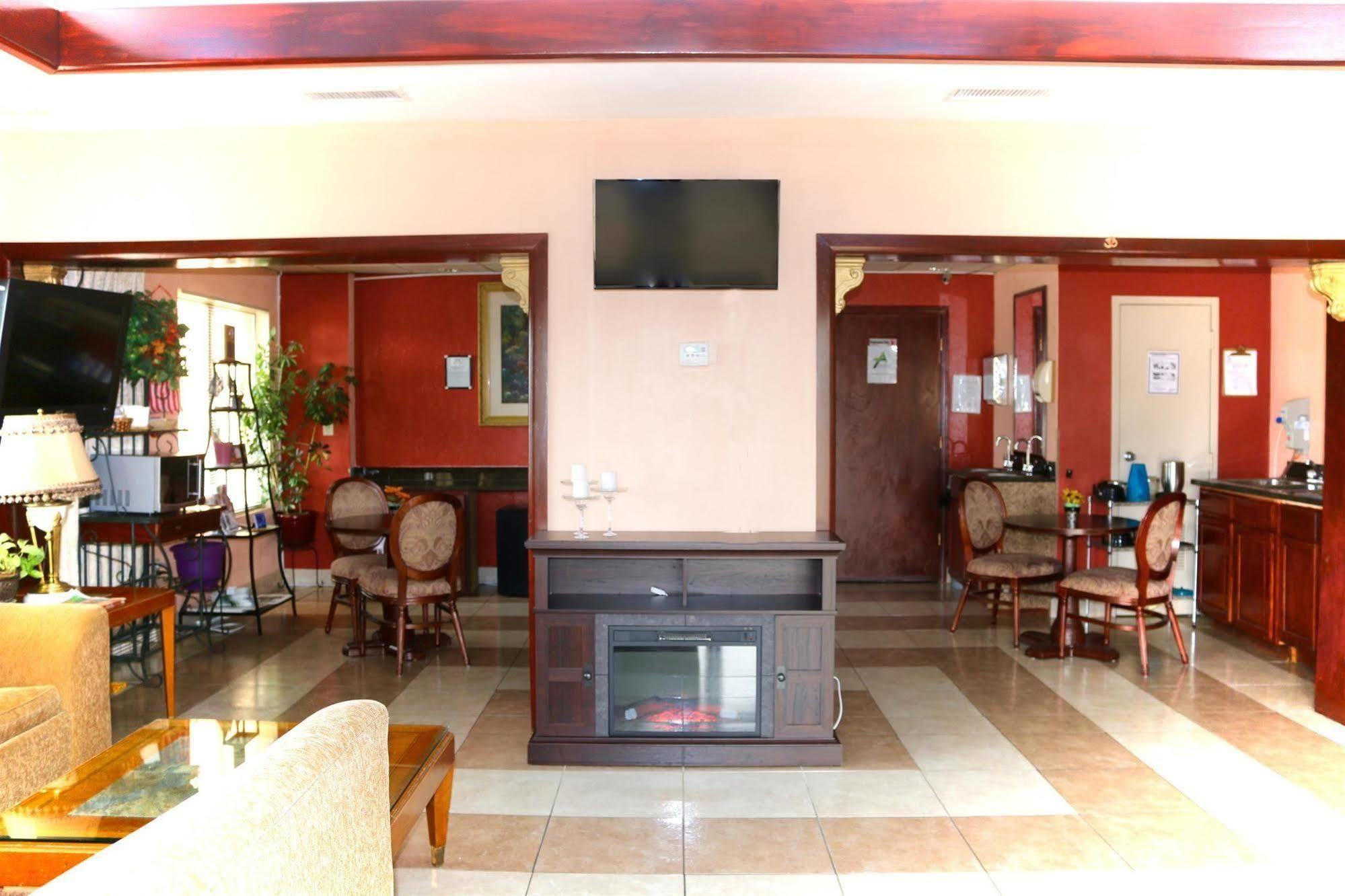 Americas Best Value Inn ستوكبريدج المظهر الخارجي الصورة